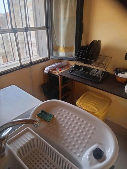 Alimat Guesthouse 卡塔尼亚 外观 照片